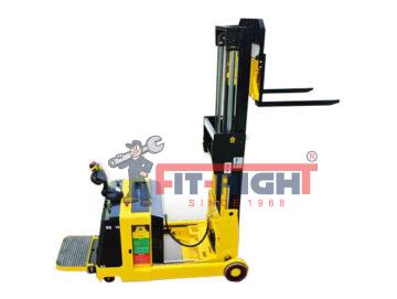 Reach Truck - Industrial Storage Solutions, Racking System Online at ...